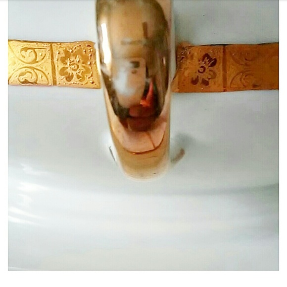 Hutschenreuther Selb Gold Encrusted Gravy Bowl - Picture 6 of 7